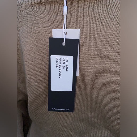 Minnie Rose 7GG Cashmere Frayed Edge Cropped Vneck sweater (read description) - Picture 6 of 15